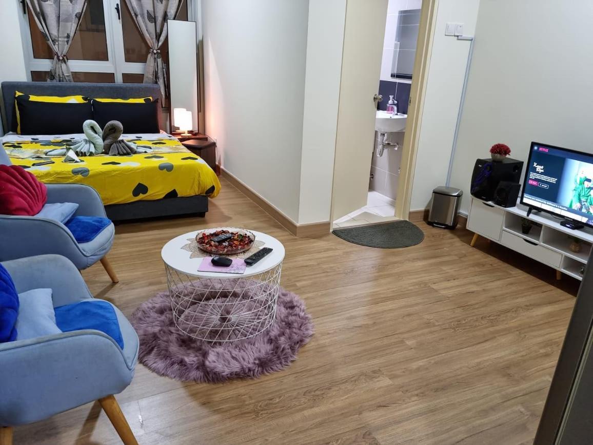 Mlh Premier Suites @ Saville チェラス エクステリア 写真